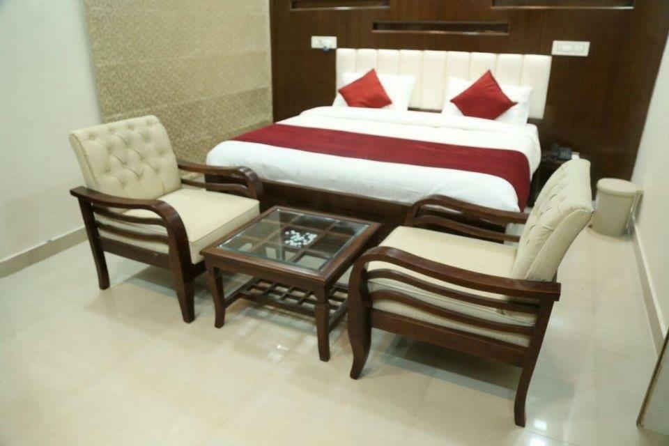 Hotel Eurasia Zirakpur Zewnętrze zdjęcie